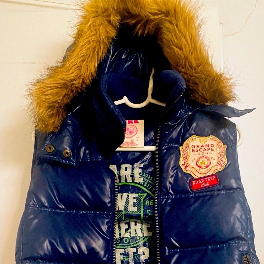 PINK Victoria’s Secret Down Vest, women’s Small,barely worn,removable hood,navy